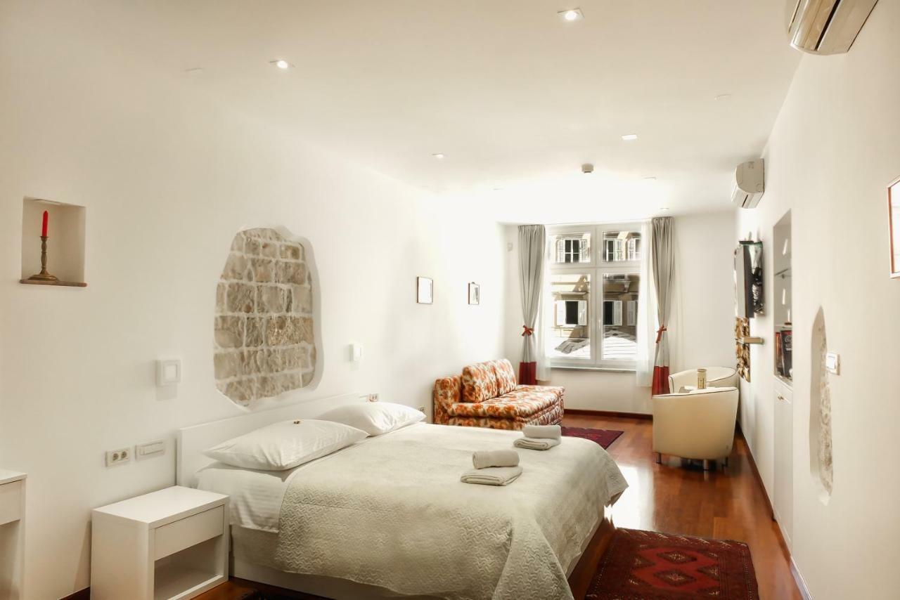 Old Square Studio Apartment Split Dış mekan fotoğraf