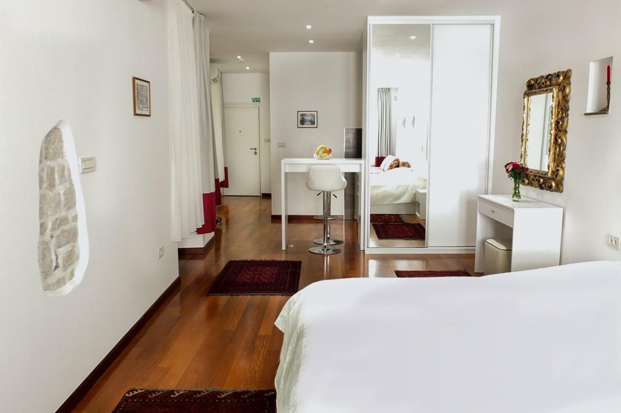 Old Square Studio Apartment Split Dış mekan fotoğraf