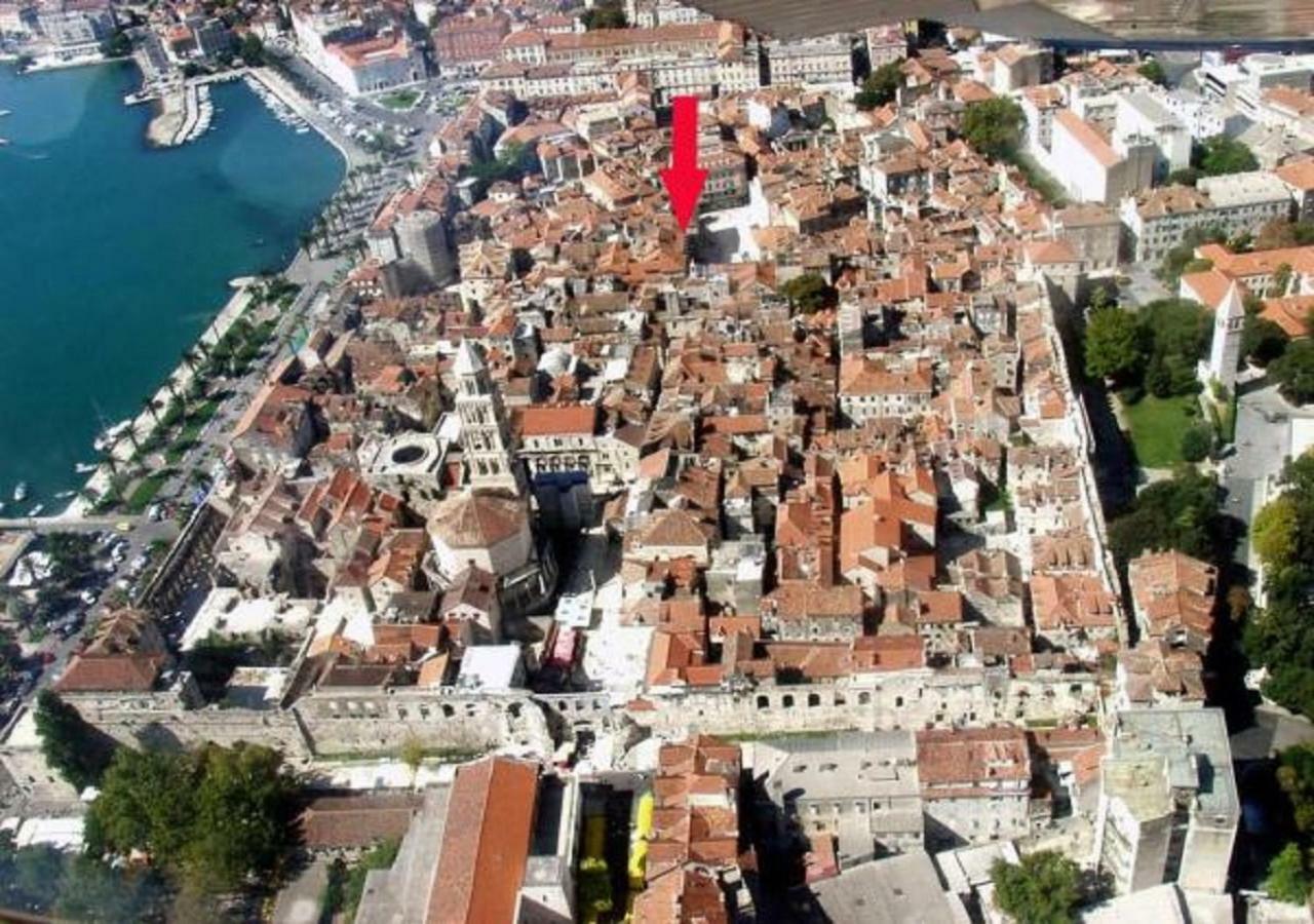 Old Square Studio Apartment Split Dış mekan fotoğraf